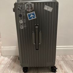 Lightweight Hardshell Spinner (Luggage)
