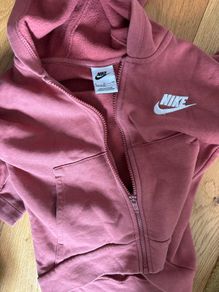 Girls Nike hoodie size small , suit age 7-8