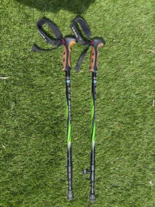 Hiking poles pair