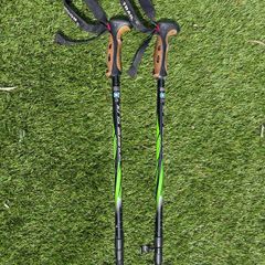 Hiking poles pair