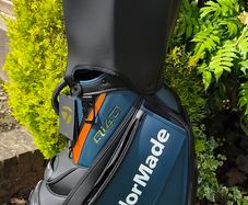 Taylormade Qi4d Tour Bag
