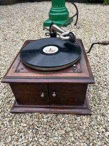 Wind Up Gramophones
