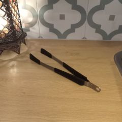 Tongs