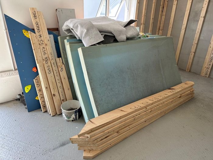 Home climbing wall and matting