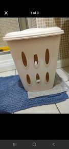 Laundry hamper