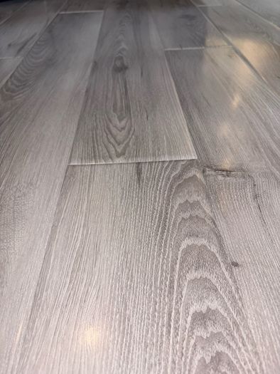 12mm Laminate flooring