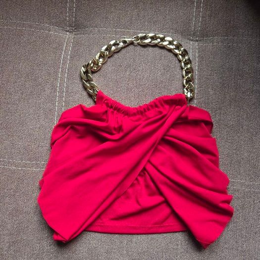Red Chain Wrap Over Top with gold chain, size 10