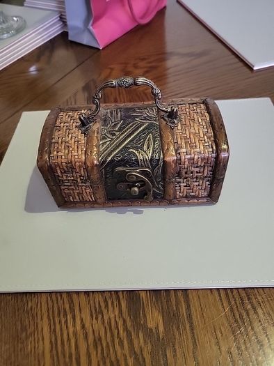 Trinket box