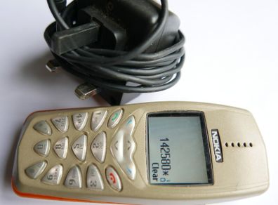 Nokia 3510i Mobile Phones