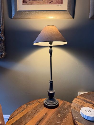 Table lamp