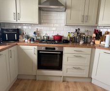 Fully fitted kitchen
