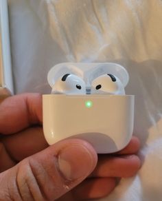 Airpods 4