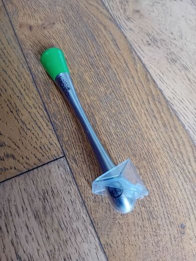Kitchen utensil