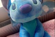 Large talking stitch