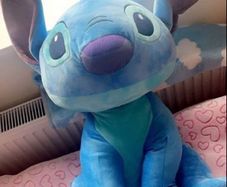 Large talking stitch