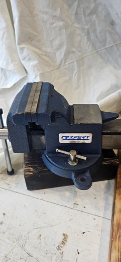 4 inch vice