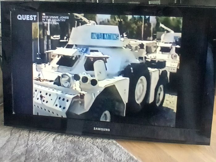 Two Tvs  32inch not smart