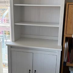 Free sideboard / cabinet in Brittas bay