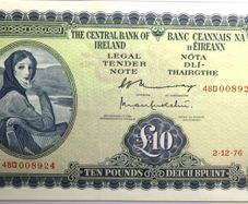 Lady Lavery, 02 : 12 : 1976 Free Post
