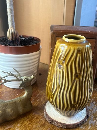 Celtic Kilrush Vintage Vase Wavy Bark Pattern Mustard Irish Pottery