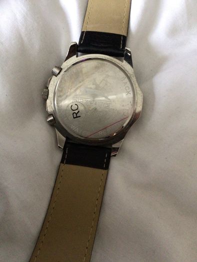 men watch