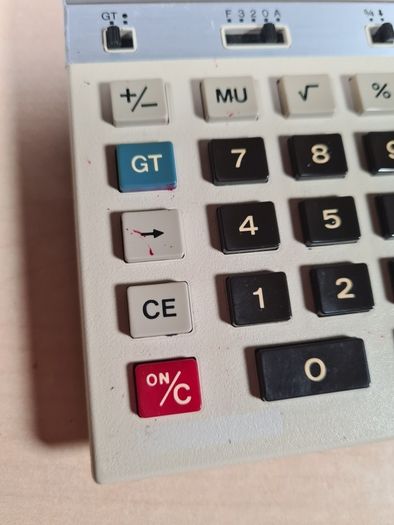 vintage SHARP ELSI MATE EL-1134 electronic desktop calculator