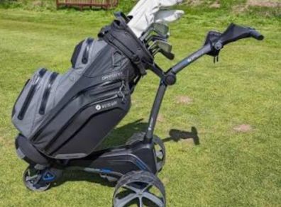 Motocaddy M5 GPS DHC 2023
