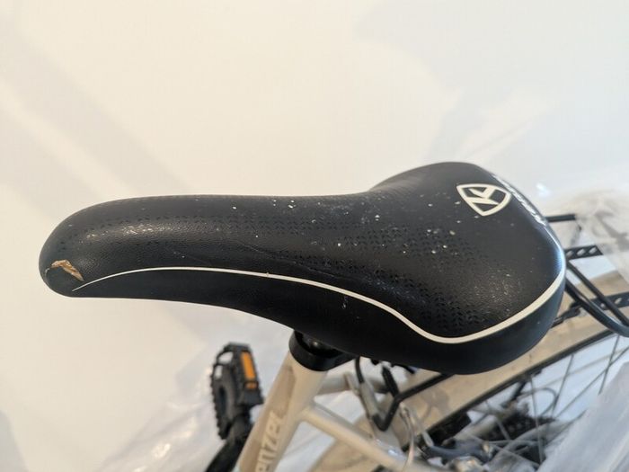 Kenzel women's bike - hardly used - needs service