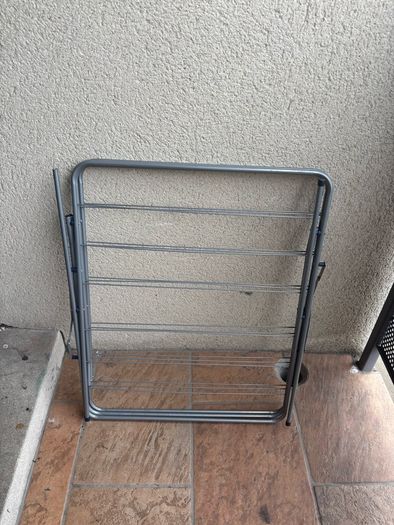 clothes horse