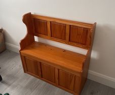 Blanket box