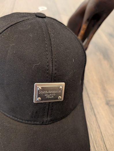 DG luxury cap
