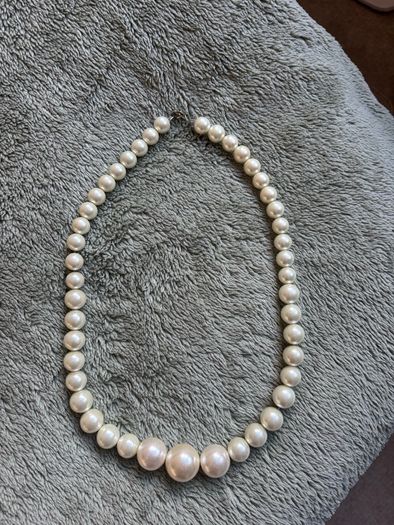 Vintage Chunky Faux Pearl Necklace