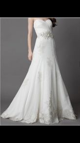 Watters/WTOO wedding dress