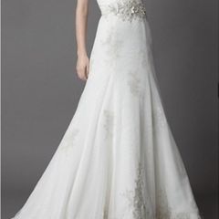 Watters/WTOO wedding dress