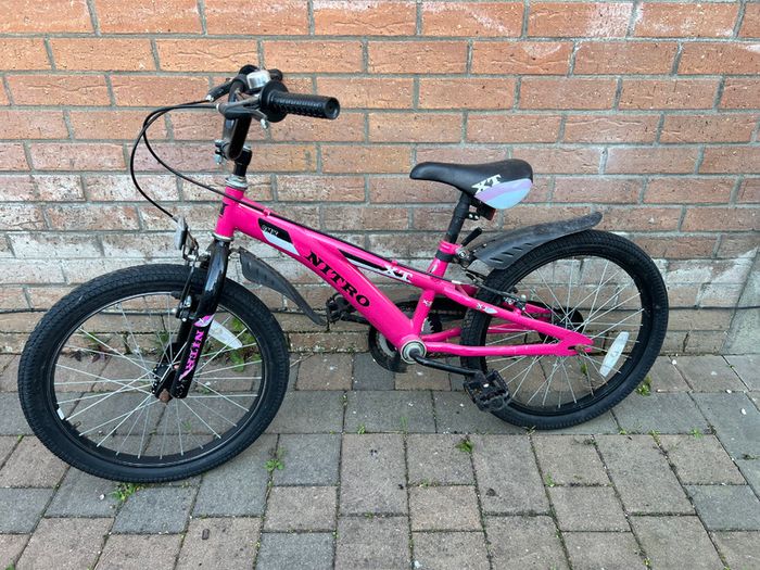 Girls bike 5-7 years 20"