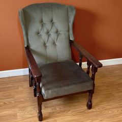 Elegant Grey Tufted Accent Armchair | High Back & Solid Wood Frame