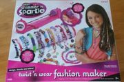 New:   Shimmer &amp; Sparkle Twist n Wear Fashion Maker