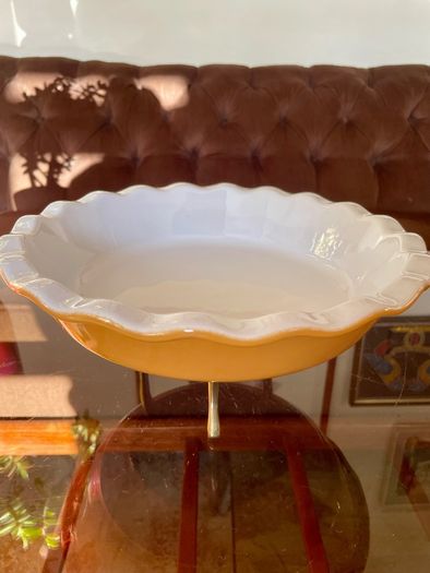 Emile Henry Beautiful Yellow Ruffled Pie Pan Made in France