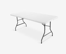 Folding table