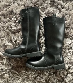 Black boots