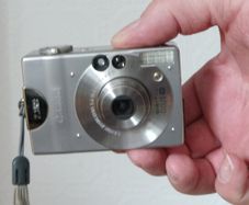 Canon Digital IXUS compact digital camera