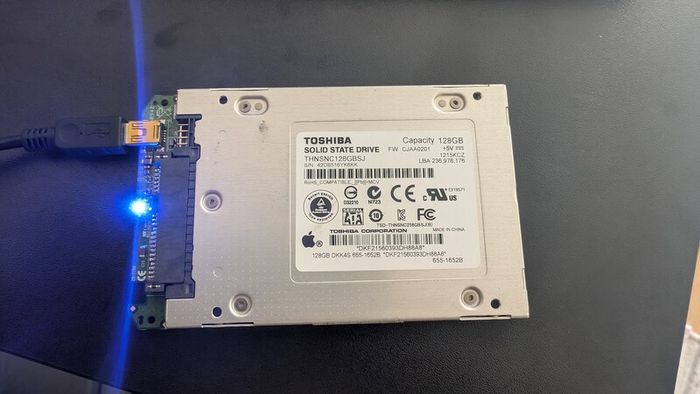 Toshiba 128gb 2.5" Sata Ssd (original Apple Oem - Model Thnsnc128gbsj)