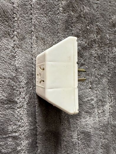 Triple AUS Australia New Zealand plug