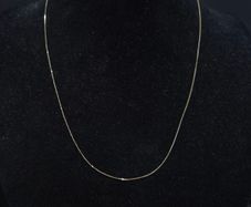 9 Carat Gold Fine Chain Necklace 45.5 cm Hallmarked