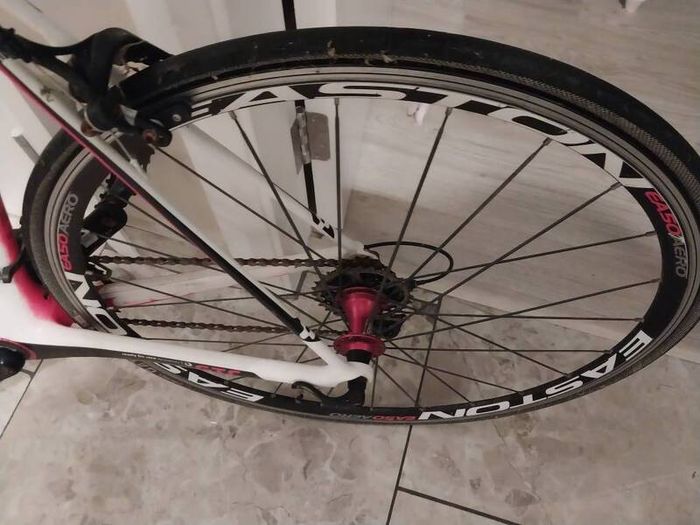 carbon fibre bike