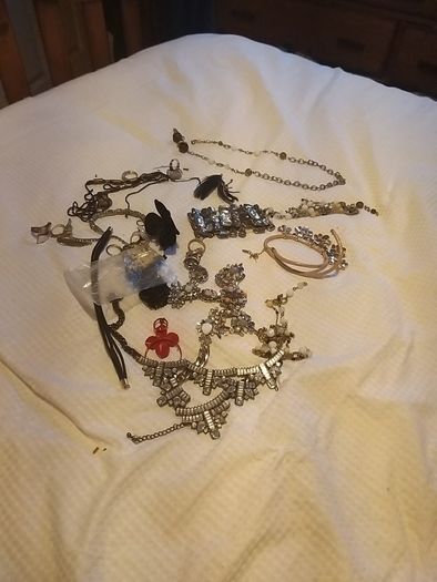 Broken Jewellery
