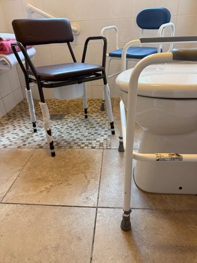 Commode, Shower Chair, Toilet Assist