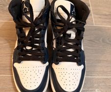 Jordan 1 mid cut dark blue