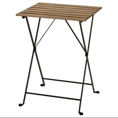 Outdoor table