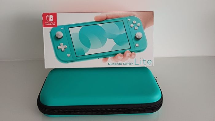 Nintendo Switch Lite - Excellent Condition